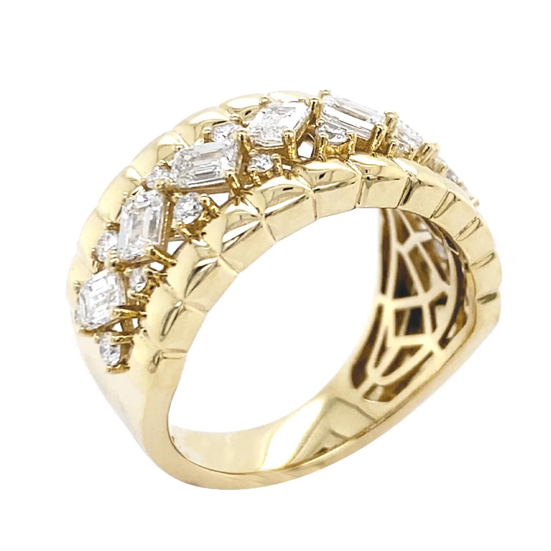 18K Yellow Gold Diamond Band