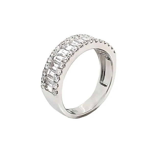 18K White Gold Diamond Band