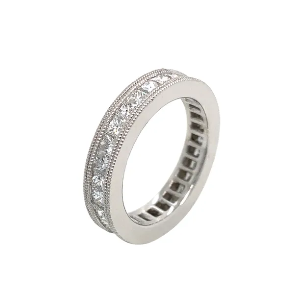 18K White Gold Diamond Band