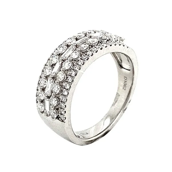 18K White Gold Diamond Band