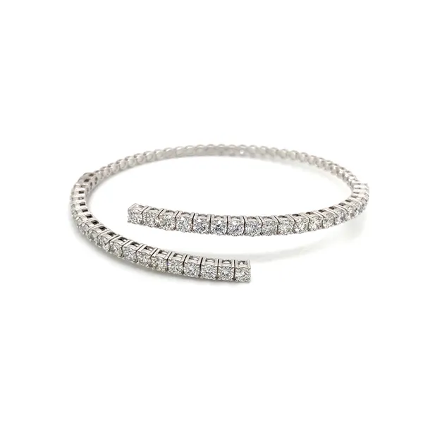 18K White Gold Diamond Bangle