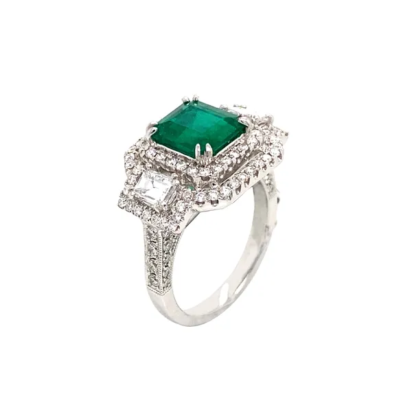 18K White Gold Emerald Ring