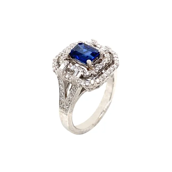 18K White Gold Sapphire Ring