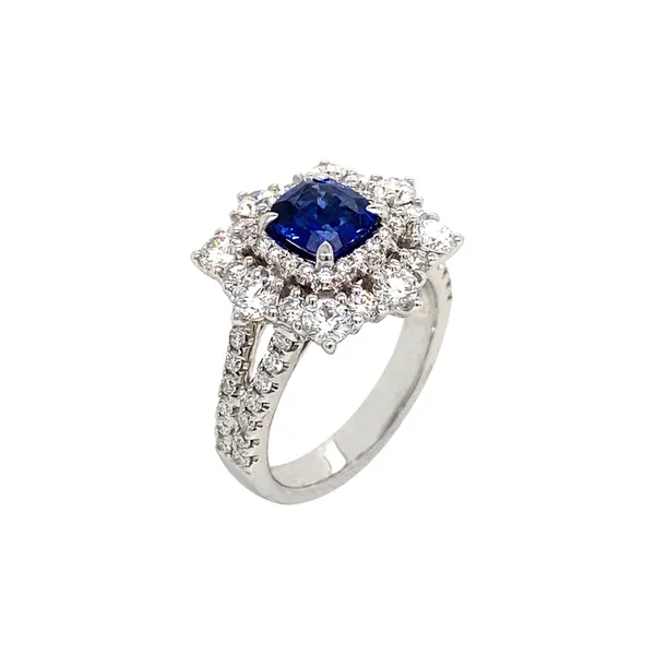 18K White Gold Sapphire Ring