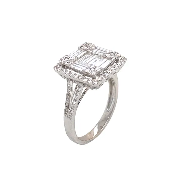 18K White Gold Diamond Ring