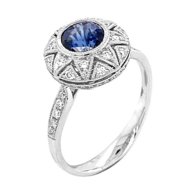 18K White Gold Sapphire Ring