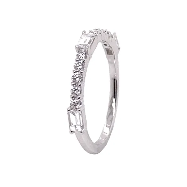 18K White Gold Diamond Band