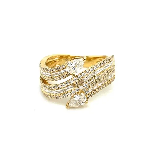18K Yellow Gold Diamond Band