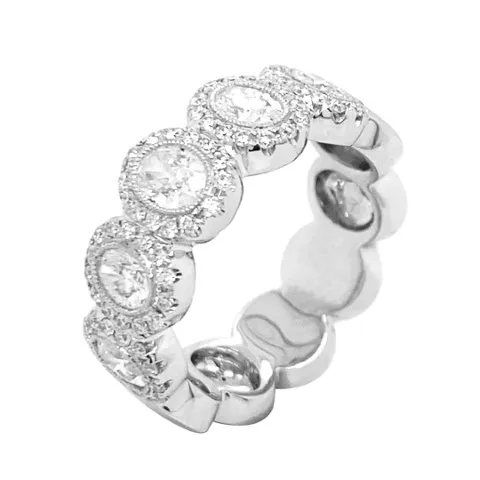 18K White Gold Diamond Band