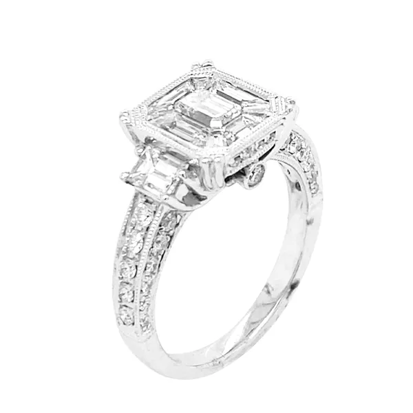 18K White Gold Diamond Ring
