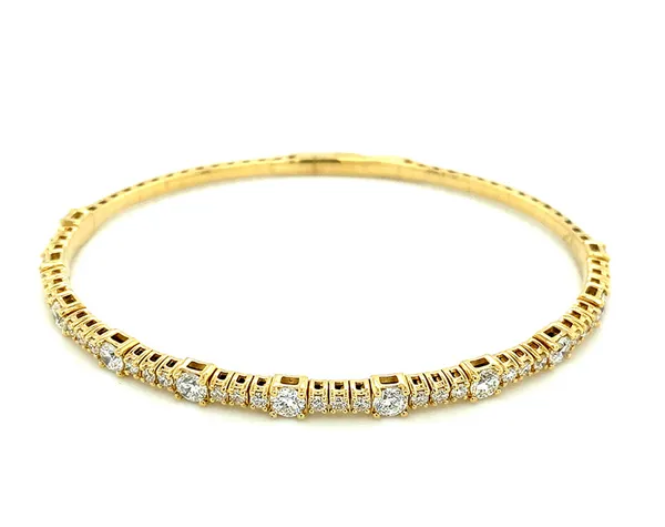 18K Yellow Gold Diamond Bangle