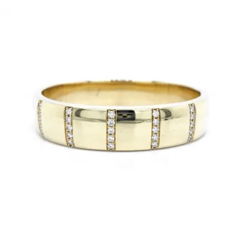 18K Yellow Gold Diamond Bangle