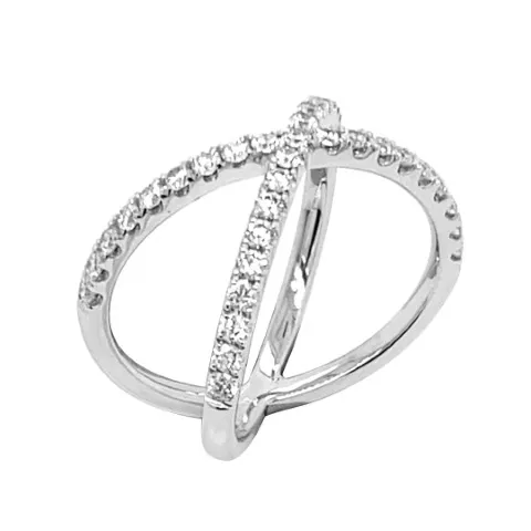 18K White Gold Diamond Band