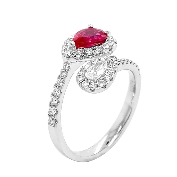 18K White Gold Ruby Ring