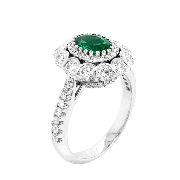 18K White Gold Emerald Ring