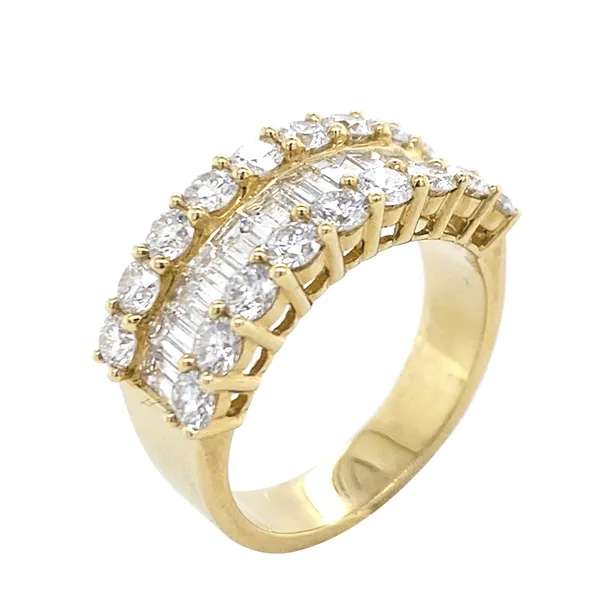 18K Yellow Gold Diamond Band