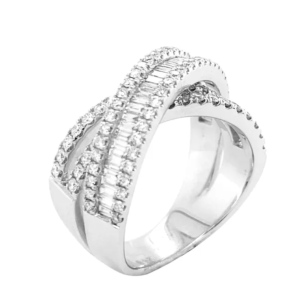 18K White Gold Diamond Band