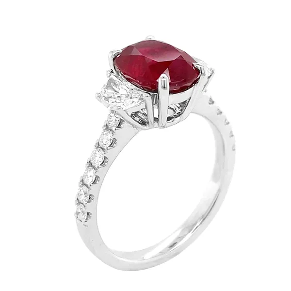 18K White Gold Ruby Ring