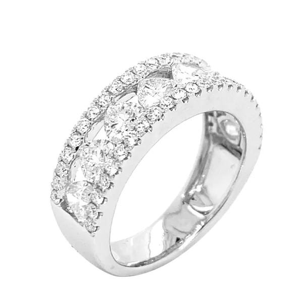 18K White Gold Diamond Band