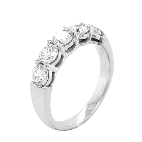 18K White Gold Diamond Band