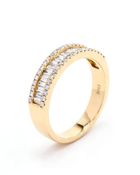 18K Yellow Gold Diamond Band