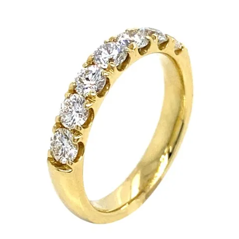 18K Yellow Gold Diamond Band
