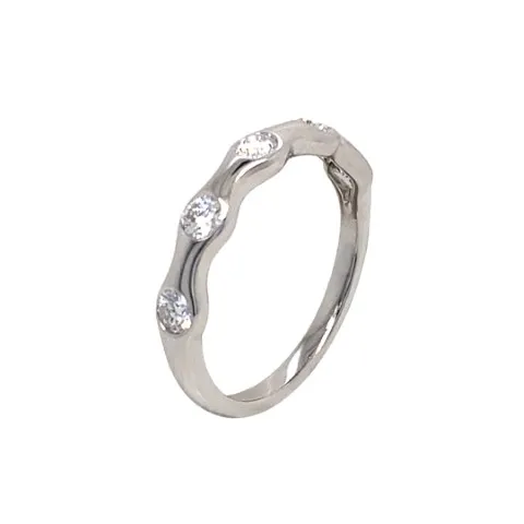 18K White Gold Diamond Band