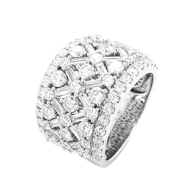 18K White Gold Diamond Band