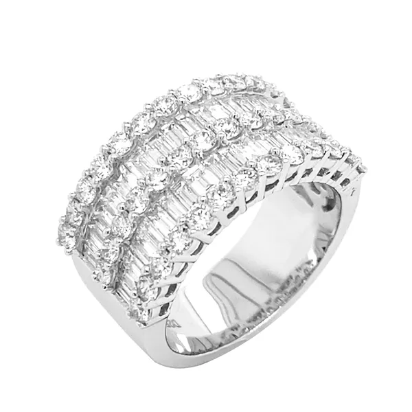18K White Gold Diamond Band