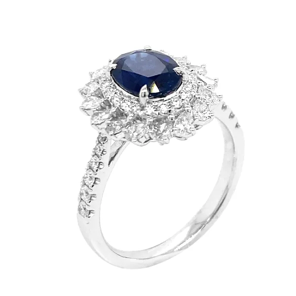 18K White Gold Sapphire Ring
