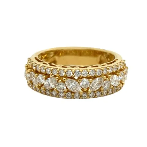 18K Yellow Gold Diamond Band