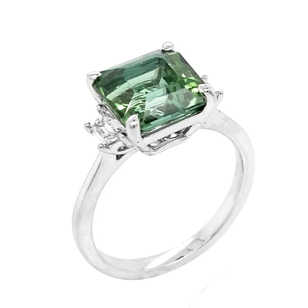 18K White Gold Green Tourmaline Ring