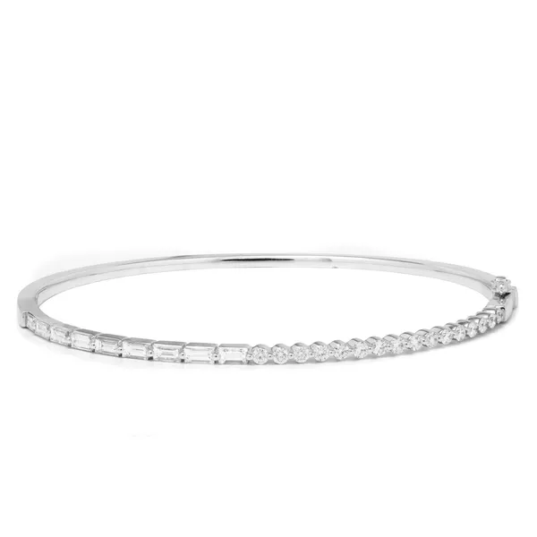 18K White Gold Diamond Bangle