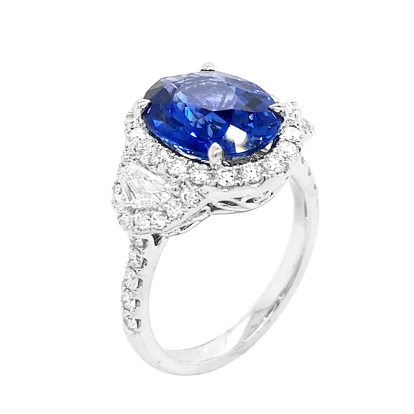 18K White Gold Sapphire Ring