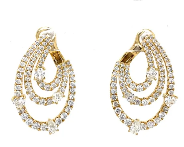 18K Yellow Gold Diamonds Earrings