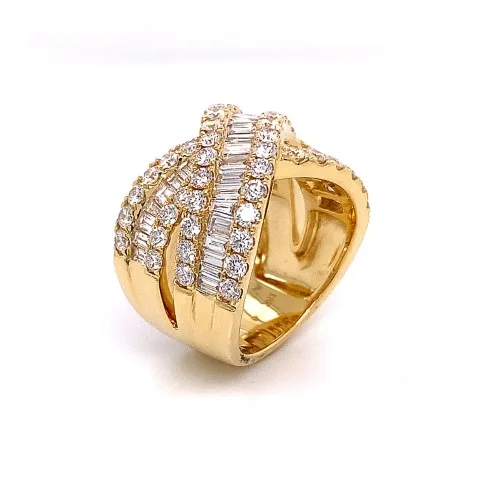 18K Yellow Gold Diamond Band