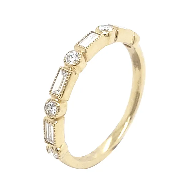 18K Yellow Gold Diamond Band