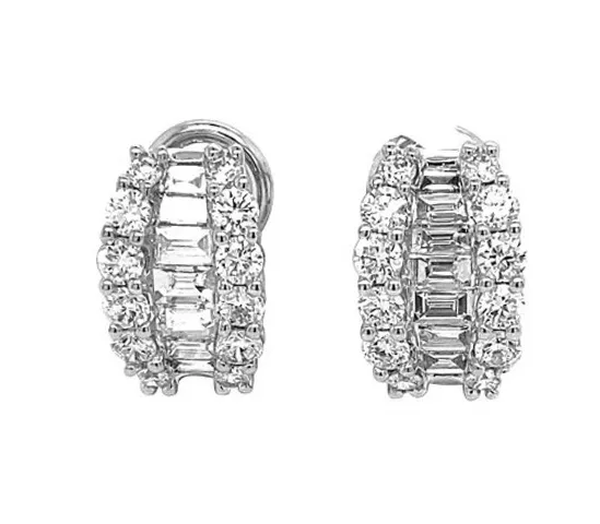 18K White Gold Huggie Earrings