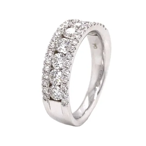 18K White Gold Diamond Band