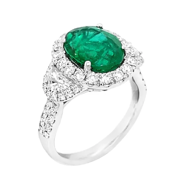 18K White Gold Emerald Ring