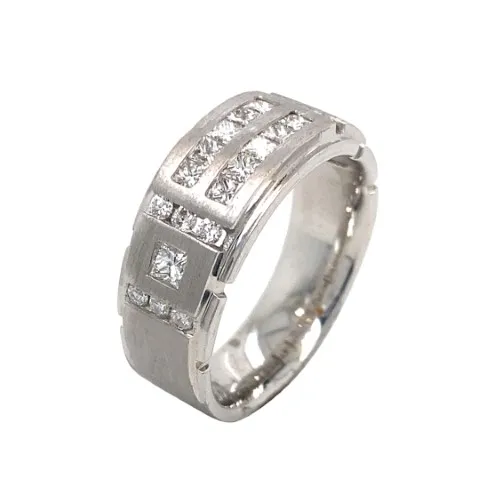 18K White Gold Diamond Men’s Ring