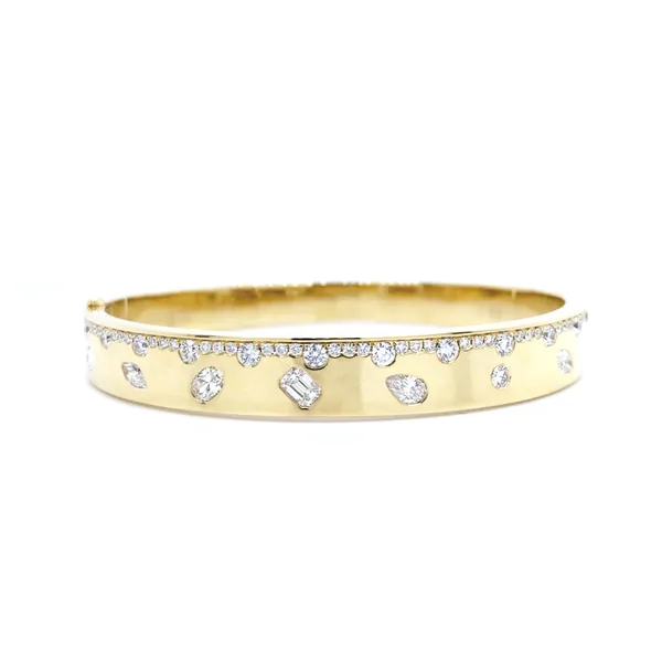 18K Yellow Gold Diamond Bangle