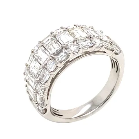 18K White Gold Diamond Band