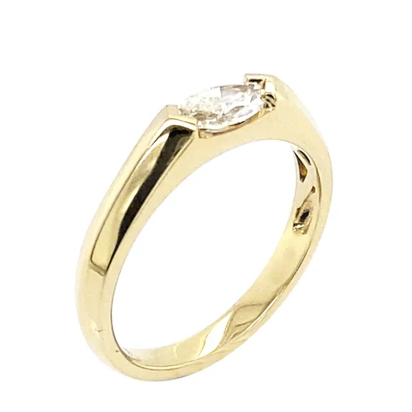 18K Yellow Gold Diamond Band