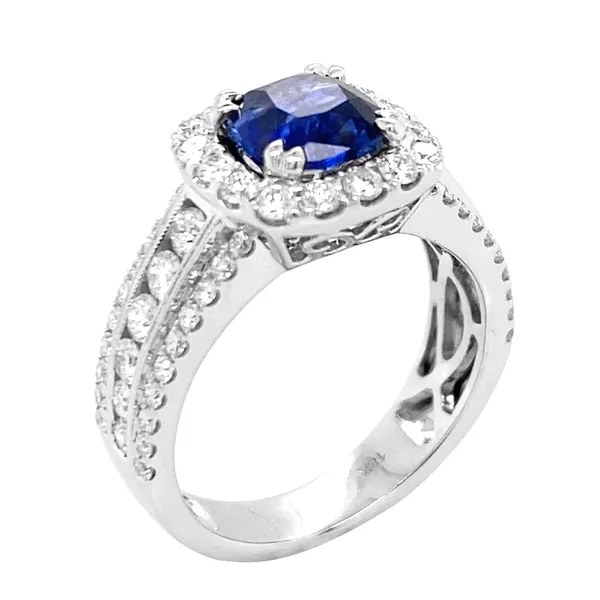 18K White Gold Sapphire Ring