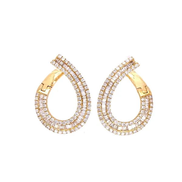 18K Yellow Gold Diamond Earrings
