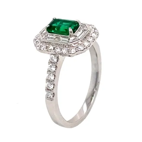 18K White Gold Emerald Ring