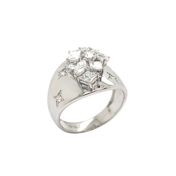 18K White Gold Diamond Ring