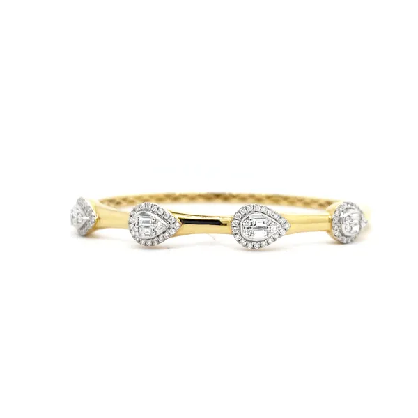 18K Yellow Gold Diamond Bangle