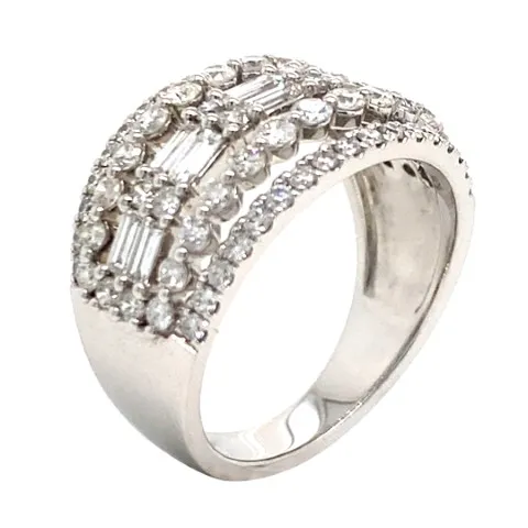 18K White Gold Diamond Band